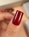 NAILSOFTHEDAY Rich Gel Polish – głęboki czerwony lakier hybrydowy z nutą bordo, 10 ml
