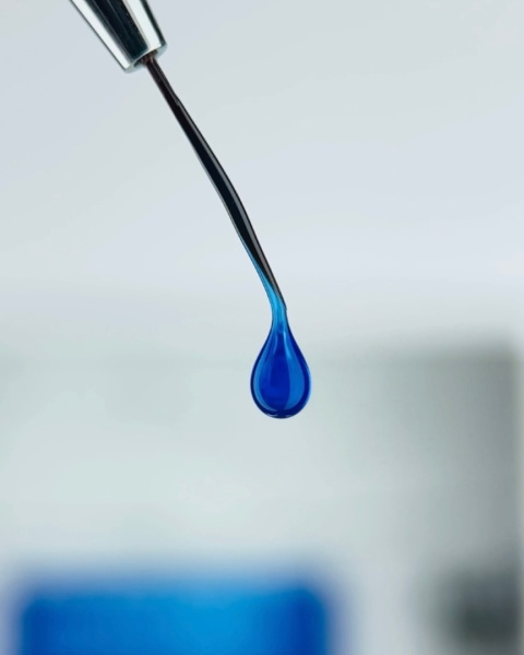 NAILSOFTHEDAY Builder gel 53 Vitrage – niebieski witrażowy żel budujący, 15 ml