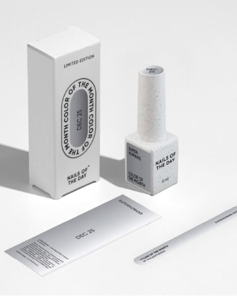 NAILSOFTHEDAY Color of the Month December 2025 Superhumans – srebrny lakier hybrydowy z efektem flash, 6 ml