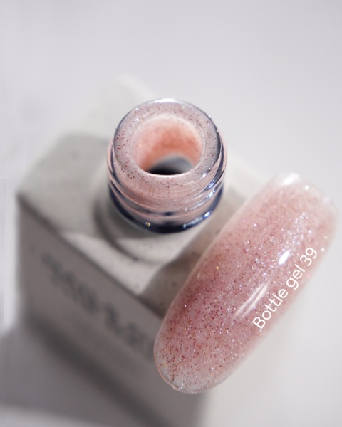 NAILSOFTHEDAY Bottle gel 39 - brzoskwiniowy żel do wzmocnienia z efektem "flash", 10 ml
