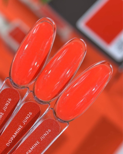 NAILSOFTHEDAY Color of the Month June 2026 Dopamine - pomarańczowy lakier hybrydowy z delikatną drobinką, 10 ml