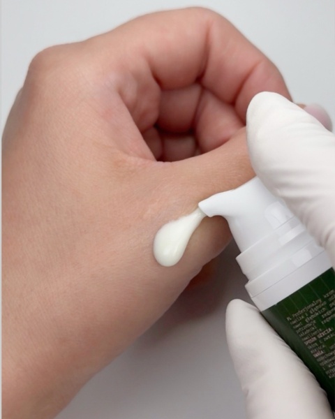Resultum Anti сrack cream Jojoba – krem do rąk i stóp na pęknięcia, 25 ml